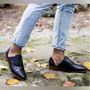*Tried on Once * Nisolo Emma d'Orsay Oxford in Black